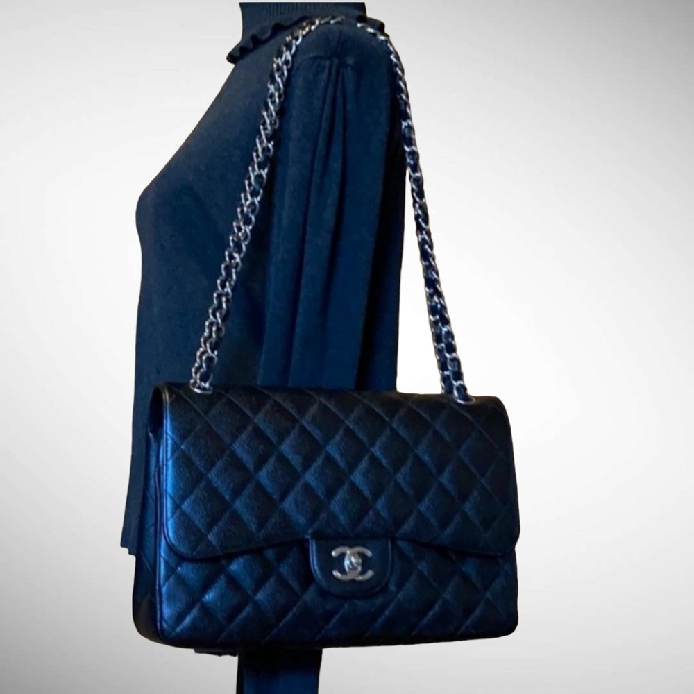 A115- π― % authentic Chanel classic jumbo double-flap - Picture 3 of 17